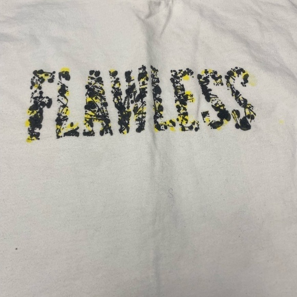 Forever 21 FLAWLESS Crop Top White distress Hem shirt size M - Picture 3 of 8